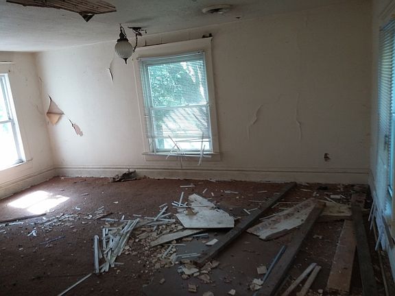 5th image of 3490 W 73rd Ave