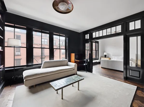 211 Elizabeth Street image 1 of 15