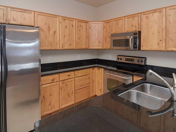 2nd image of 2261 S Tonaquint Dr #16