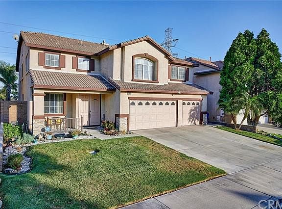 3rd image of 15069 Granite Peak Ave