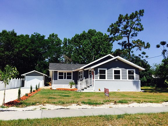2nd image of 910 Dennis Ave