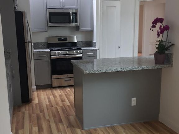5th image of 1854 20th Ave