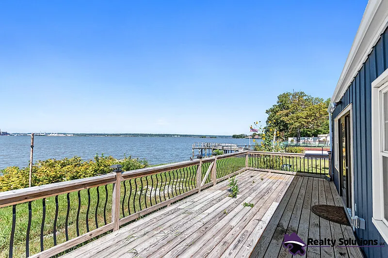 2 bed, 1.0 bath, 1072 sqft, $2,275 — Photo 3
