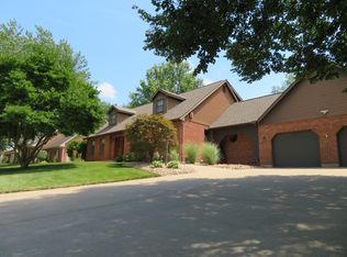 3114 Cabot Rd, Quincy, IL 62301