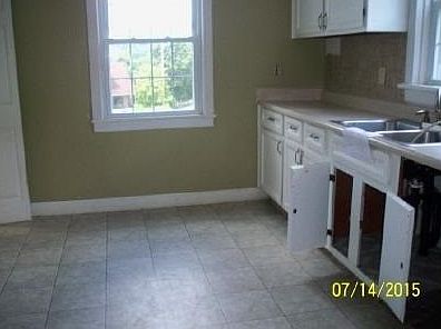 2nd image of 444 Washington Ave