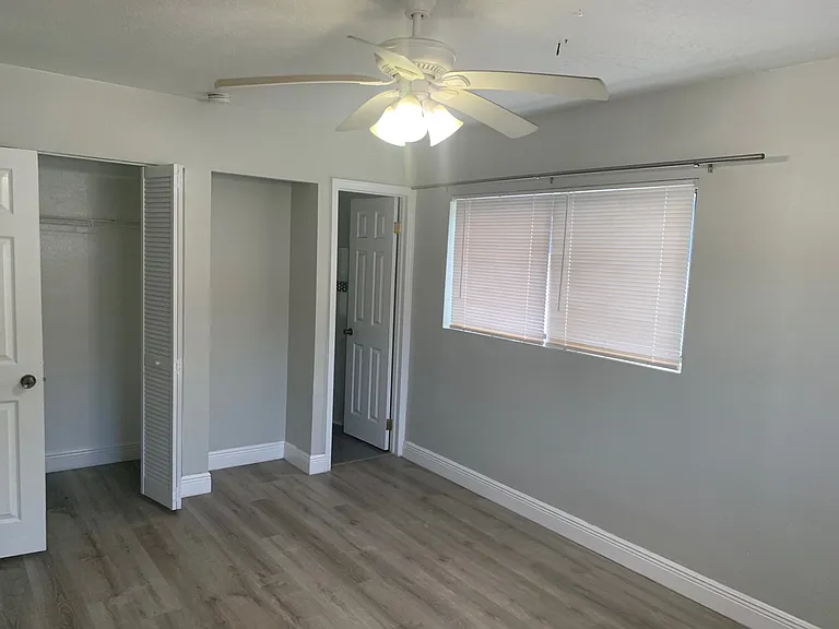 709 Sunset Dr — Photo 11
