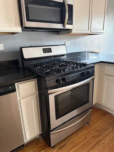 3 bed, 1200 sqft, $1,400 — Photo 4