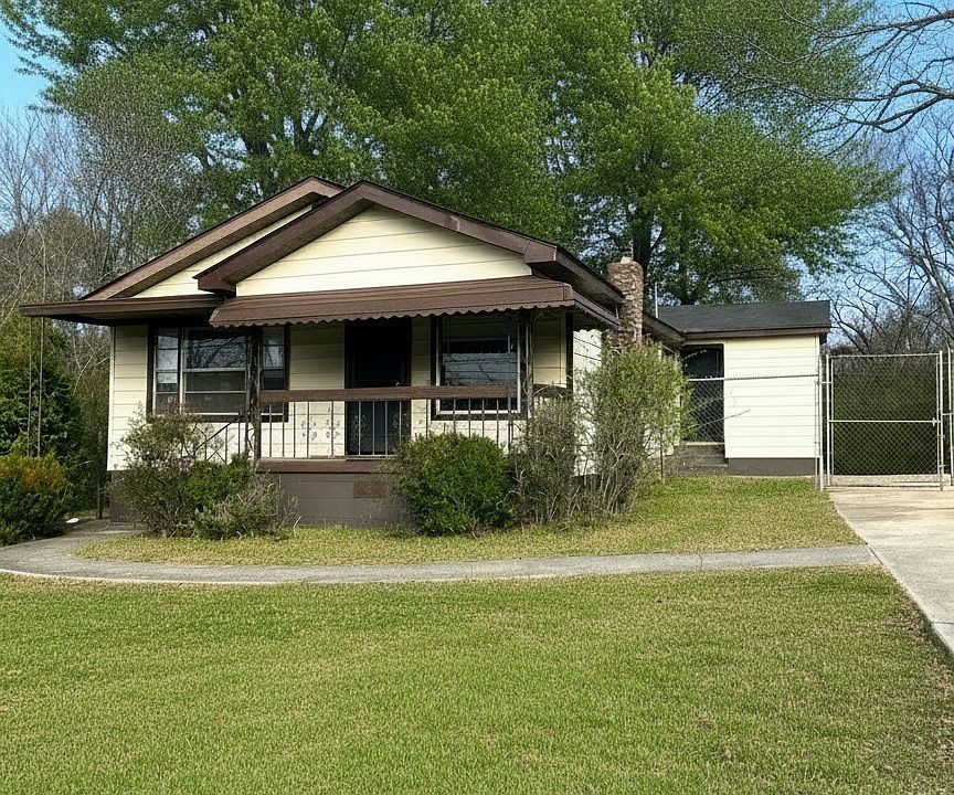 1st image of 2324 Treadwell Rd