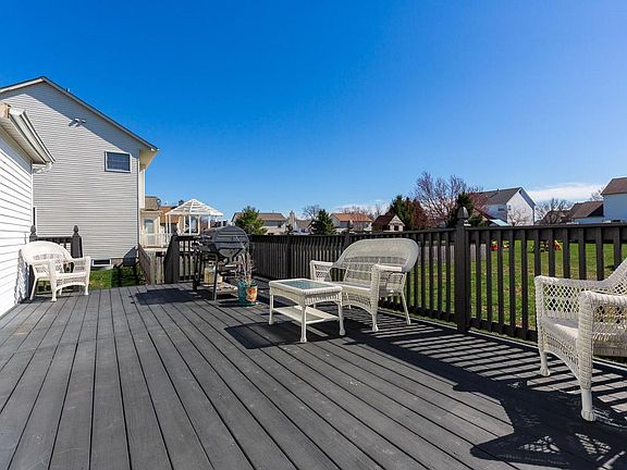 4th image of 9249 Belmont Pl
