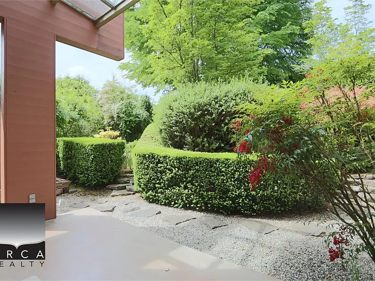 687 Beachview Dr — Photo 52