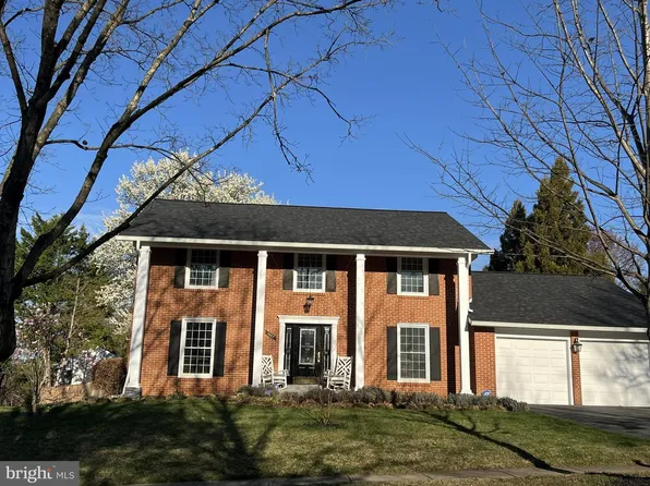 1407 Longhill Dr, Rockville, MD 20854