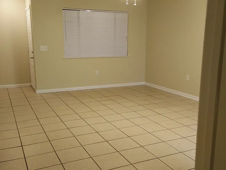2231 Ascot Ct #2 — Photo 17