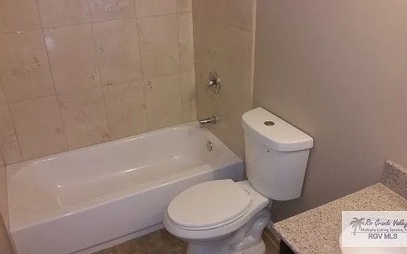 2nd image of 23273 Grapefruit Ave