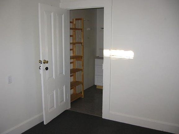 4th image of 977-979 Pismo St #977-B