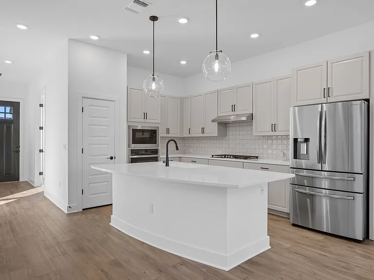 5902 Rangeland Rd — Photo 9