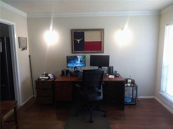 5th image of 9008 Laurel Grove Dr