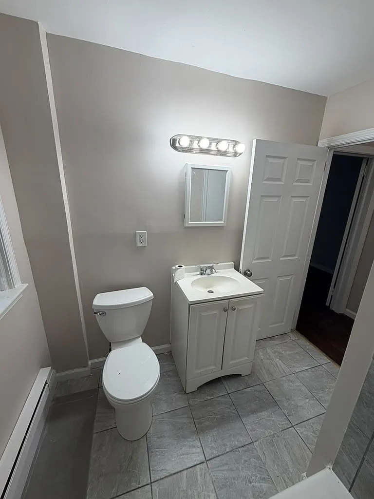 1 bed, $1,260 — Photo 1