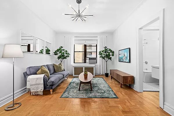 1st image of 250 W 75th St APT 1C