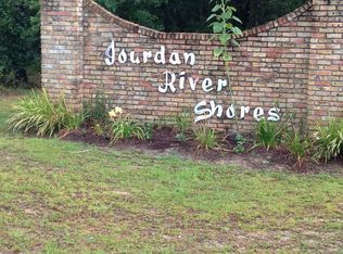 Ponotoc Drive, Kiln, MS 39556