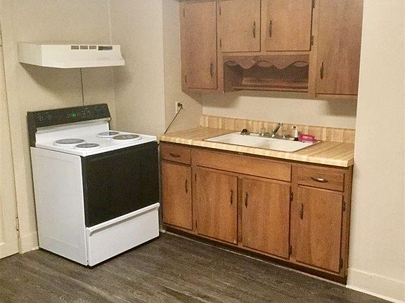 5th image of 6009 Sewell St APT A