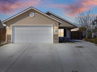 502 Fallon Ct, Pasco, WA 99301