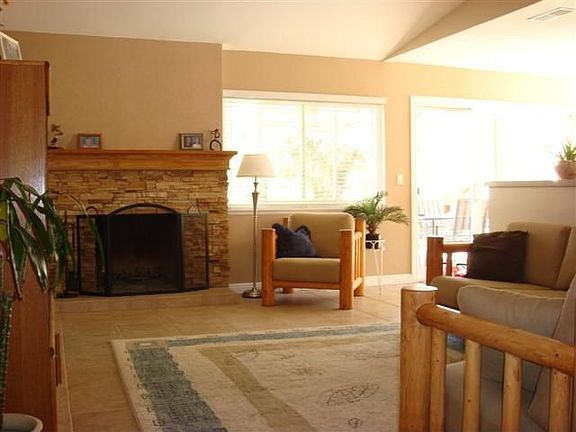 Volume ceilings and tiled flooring