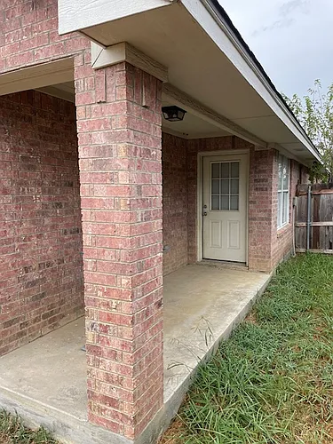 240 Lakeview Way Photo 1