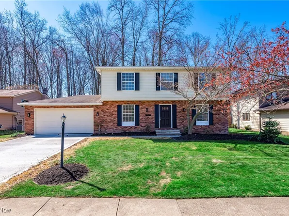20425 Sandalwood Ln, Strongsville, OH 44149