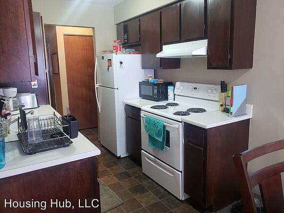 5th image of 795 6th St E APT 303