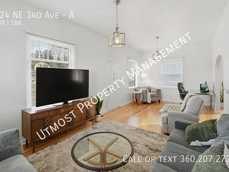 924 NE 3rd Ave #A — Photo 3