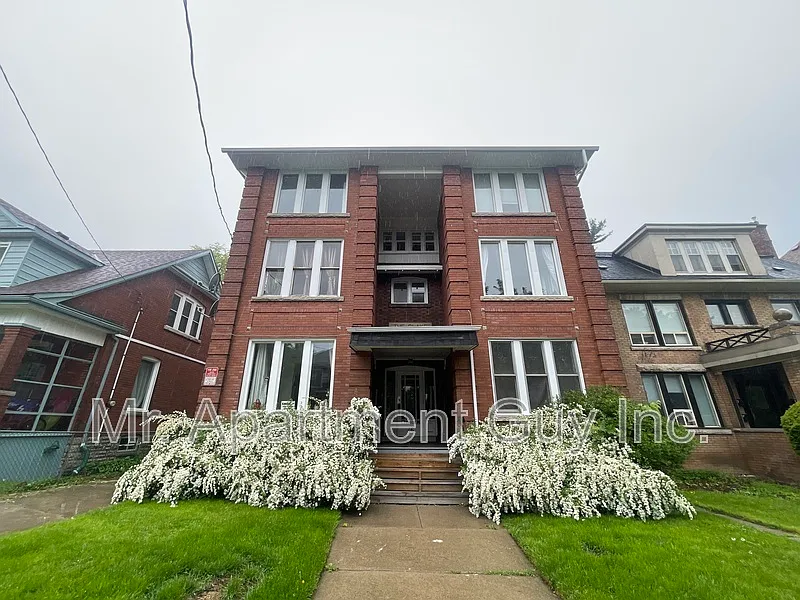46 Blake St #2