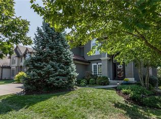 9014 Pine St, Lenexa, KS 66220