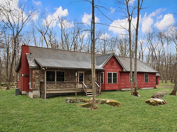 5th image of 272 Betony Ln