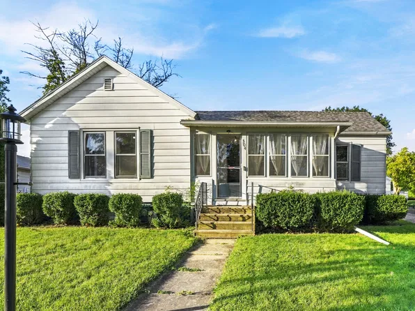 304 E 5th St, Gridley, IL 61744