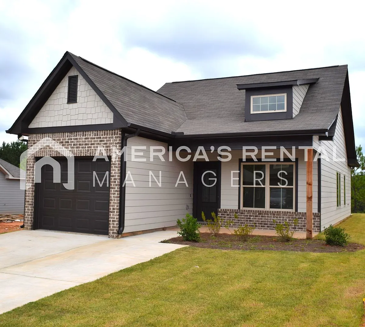 Building Photo - 819 Kent Dr