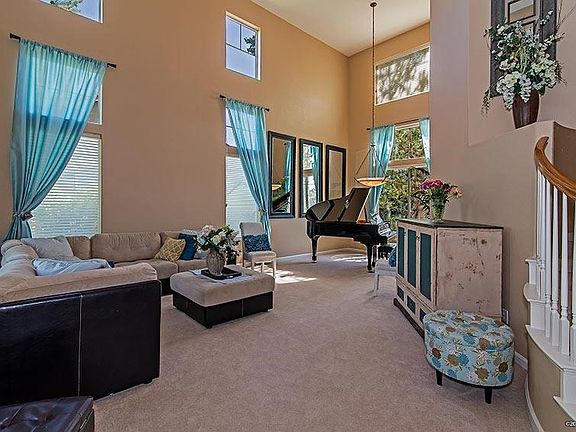 2nd image of 6848 Cinnamon Dr