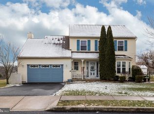 560 Ridge Ave, Spring City, PA 19475