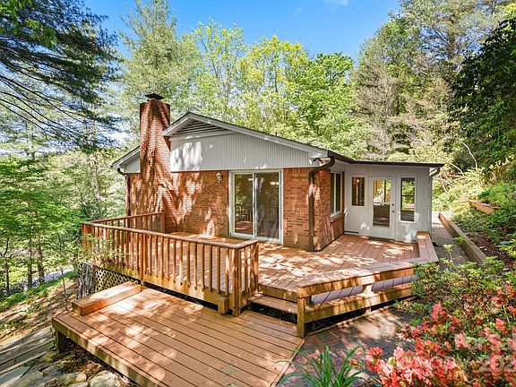 5th image of 247 Park Ln