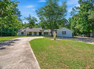 160 Von Ron Dr, Macon, GA 31210