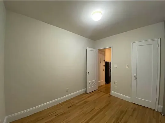 Rented by Oxford Property Group | media 10