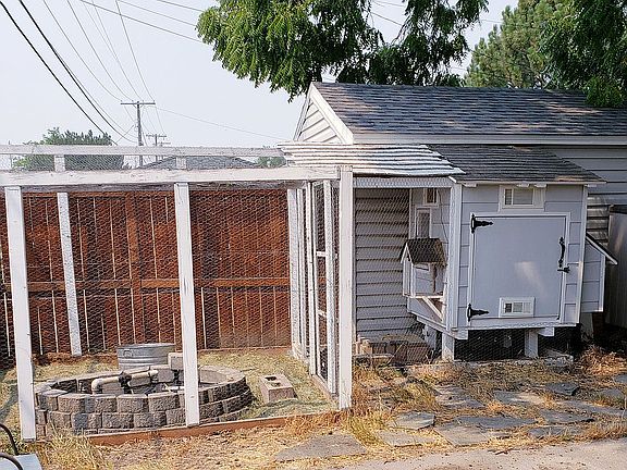 4th image of 1826 Avenue B