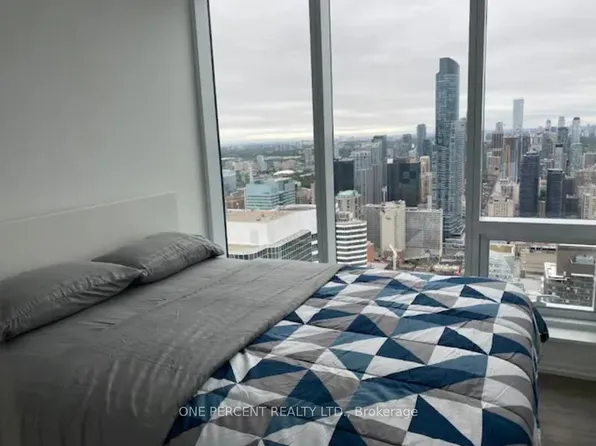 197 Yonge St, Toronto, ON