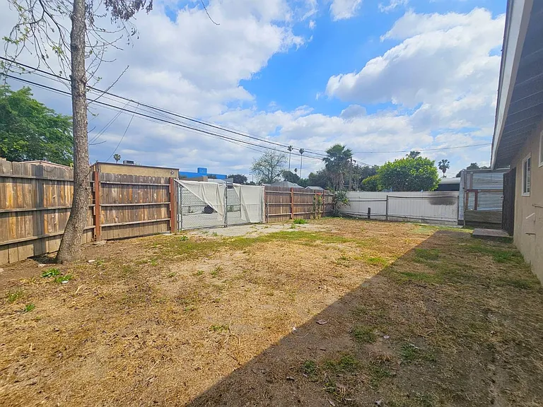 2002 El Sereno Ave — Photo 21