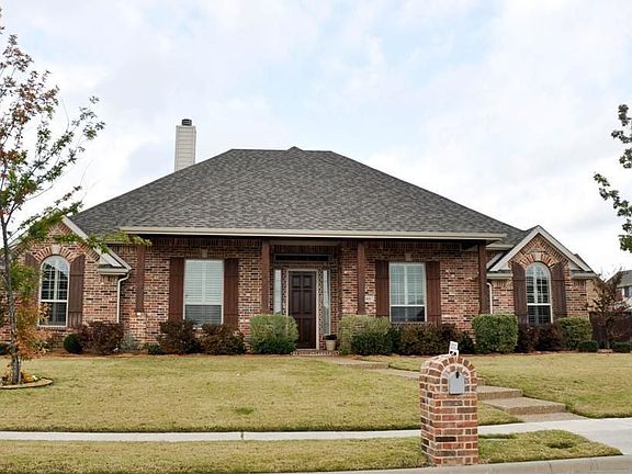 2nd image of 615 Chalk Hill Ln