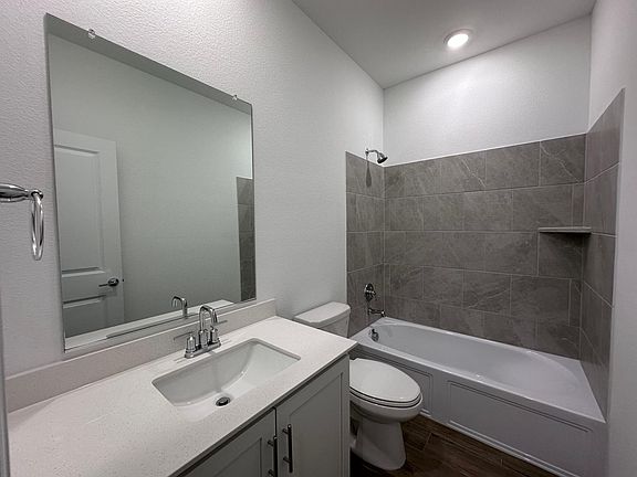 3rd image of 1208 Water Canna Dr