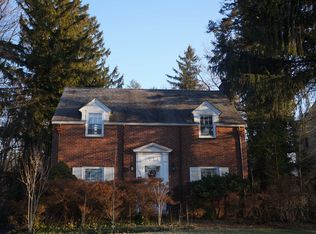 190 Roseland Avenue, Essex Fells, NJ 07021