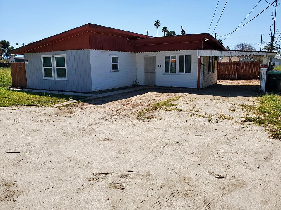1st image of 601 E Menlo Ave