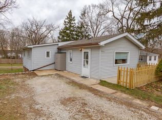 6N872 Fox River Ave, St Charles, IL 60174
