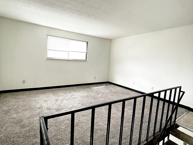 164L Briarwood Dr #L — Photo 12