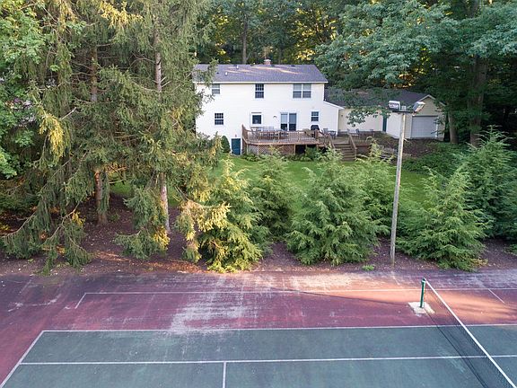 5th image of 17051 Bellwood Ct